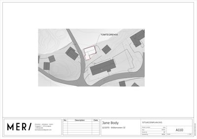 Situasjonsplan som viser tomtgrenser, høydeforhold (konturlinjer) og plassering av bygninger i forhold til hverandre og terrenget.