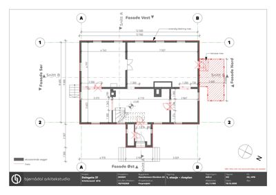 Etasjeplan (1. etasje) med romfordeling, dimensjoner og fasadeopprikk.