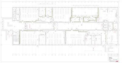 Etasjeplan som viser romfordeling, vegger, dører og møblering for et kontorbygg.