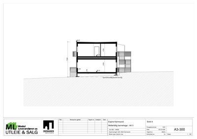 Snittegning (Snitt A) av en bygning som viser romfordeling, høyder og konstruksjon.