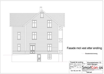 Fasadetegning som viser bygningens utseende mot vest etter endringer, inkludert vinduer, dører, tak og fasadepanel.