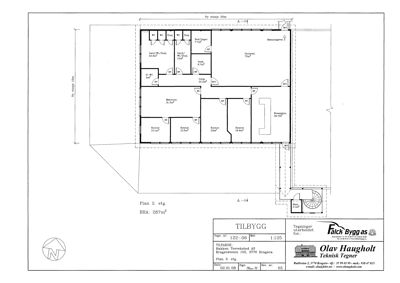 Etasjeplan (Plan 2. etg.) som viser romfordeling, arealer og dimensjoner for et hus.