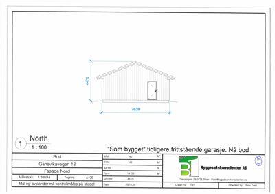 Fasadetegning av en tidligere frittstående garasje (nå bod) sett fra nord, med mål og beskrivelse.