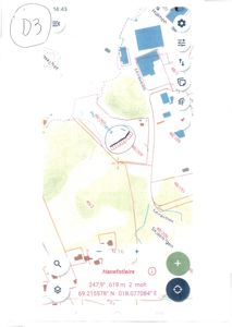 Bildet viser en digital kartvisning (sannsynligvis fra Google Maps) som viser eiendomsgrenser, gater og bygninger i et område.