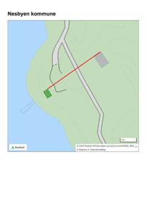 Kart over Nesbyen kommune som viser to grå firkantede områder (sannsynligvis bygninger eller tomter) og en rød linje som forbinder dem. Kartet inneholder også en skala og kartdatakilder.