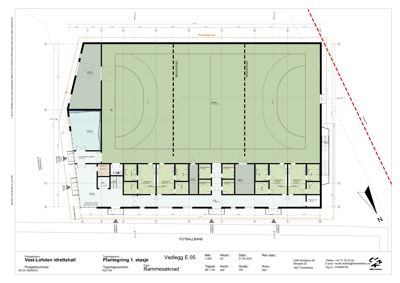 Plantegning av 1. etasje i Vest-Lofoten idrettshall som viser romfordeling, mål og funksjoner.
