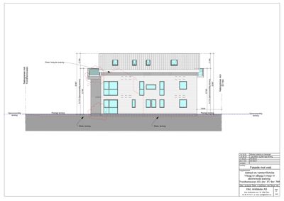 Fasadetegning som viser bygningens utseende fra vest, med vinduer, tak og grunnmur.