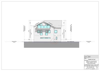 Fasadetegning (opprikk) av en bygning sett fra sør, med mål og detaljer om vinduer og tak.