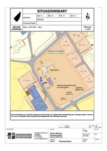 Situasjonskart som viser eiendomsnummer, bygningers plassering, kjøringer og anleggsmarkeringer.