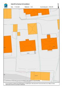 Situasjonsplan eller kartutsnitt fra Norkart som viser flere eiendommer (tomter) med bygninger, vegnett og topografi.