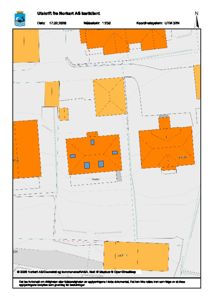 Situasjonsplan (tomtekart) som viser bygningsplassering, vegnett og topografi.