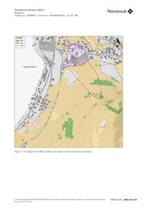 Kart over byggeområdet med topografi, vegetasjon (treslag) og bygningsplassering.