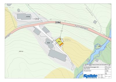 Situasjonskart som viser tomtens beliggenhet i forhold til Fennavegen, høydekurver, naboløsninger og vannveier.