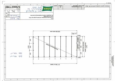 Plantegning som viser etasjeplan for en bygning med angitte mål, romfordeling og dimensjoner.