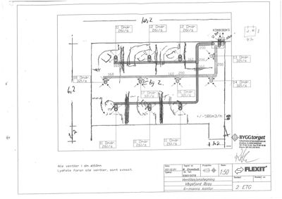 En teknisk detaljtegning som viser en ventilasjonsanlegg med dimensjoner på rørene og ventilene.