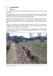 Fotografi av bekken som renner gjennom planområdet, tatt mot sør.