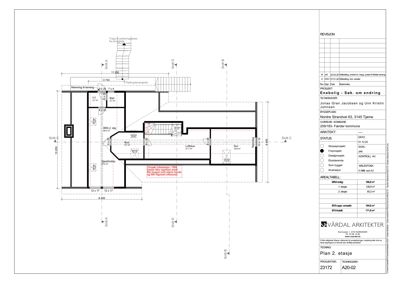 Etasjeplan (Plan 2. etasje) for en enebolig med romfordeling, mål og snittlinjer.