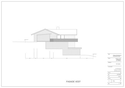 Fasadetegning av bygning sett fra vest, med mål og eiendomsgrenser