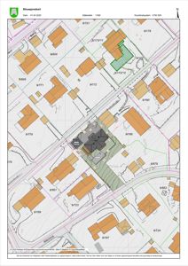 Situasjonskart som viser eiendomsnummer, naboeiendommer, veier og bygningsplasseringer i området.