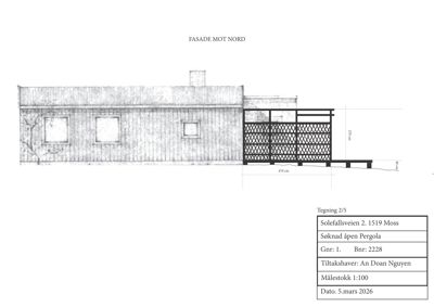 Fasadetegning (opprikk) av en bygning sett fra nord, som viser eksisterende fasade og en planlagt åpen pergola.