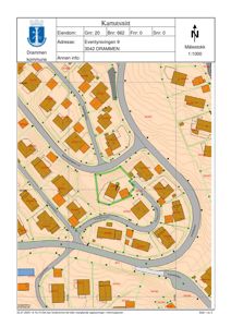 Kartutsnitt (situasjonsplan) som viser eiendomsgrunn, naboeiendommer, veier og høydemålerlinjer for Drammen kommune.