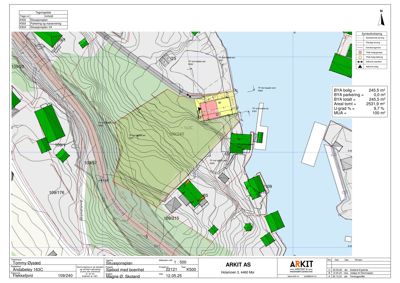 Situasjonsplan som viser tomtens form, høydeforhold (konturlinjer), naboeiendommer og bygningers plassering.