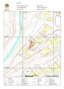 Basiskart fra Bergen kommune som viser tomt, bygninger, vegger, høyder og grenser for Saksørlia 102.