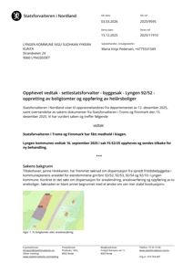 Situasjonsplan som viser to boligtomter (fargekodet) etter arealoverføring i Lyngen kommune.