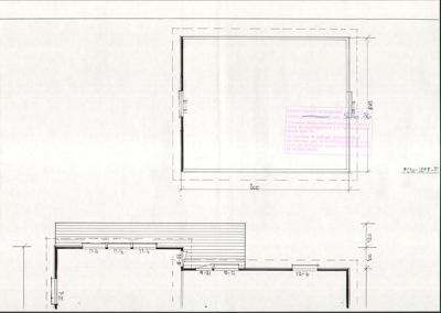 Snittegning som viser tverrsnitt gjennom en bygning eller konstruksjon med mål og detaljer.