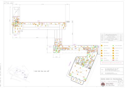 En brannplan (branndokumentasjonsplan) for Skjold skole og volleyballhall, som viser plassering av utstyr og utrykningsveier.