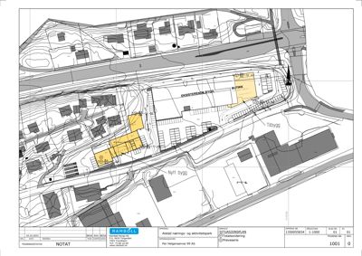 Situasjonsplan som viser tomtens beliggenhet, eksisterende bygg (Butikk), planlagt nytt bygg og tilhørende infrastruktur.