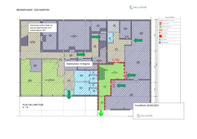 En brannplan (evakueringsskisse) for kjelleretasjen av et bygg. Tegningen viser romfordeling, vegger, dører, trapper og evakueringssoner med tilhørende tekstnotater.