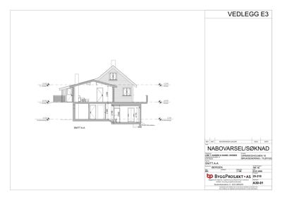 Snittegning (SNITT A-A) som viser bygningens tverrsnitt, høyder, etasjer og innvendig oppdeling.