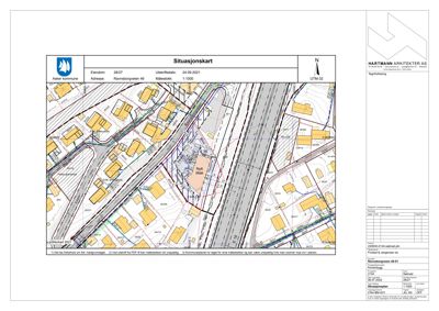 Situasjonskart som viser eiendommen med omgivende infrastruktur, veier og naboeiendommer.