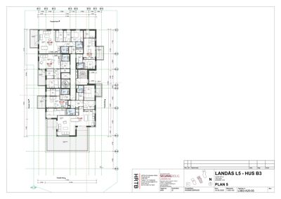 Etasjeplan (PLAN 5) som viser romfordeling, veggposisjon og mål for en bolig.