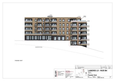 Fasadetegning av bygning sett fra vest, med høydemål og detaljer om fasadepaneler.