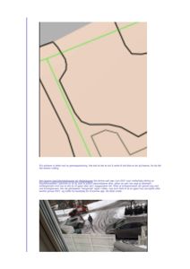 Fotografi av en bil som er parkert ved en hvit hekk, med en grønnseppåvisning i bakgrunnen.