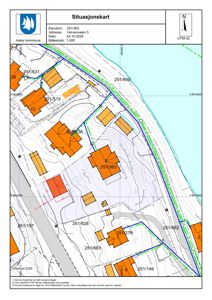 Situasjonskart som viser eiendomsnummer, adresse, nabolag og topografi.