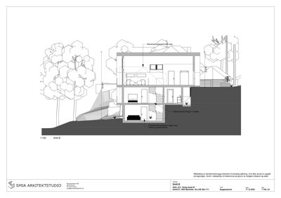 Snittegning (Snitt B) som viser bygningens tverrsnitt, høyder, romfordeling og grunnforhold.