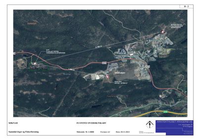 Flyfoto/oversiktskart som viser et område med veier, skog og anlegg, inkludert avstandsmålinger og plasseringer.
