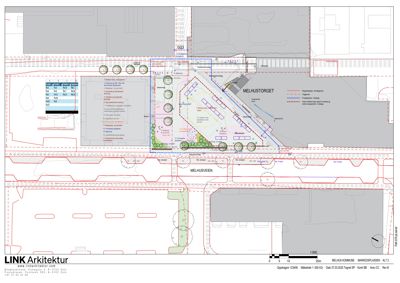 Situasjonsplan som viser bygningens plassering i forhold til veier (Melhusveien, Melhusstorget), nabobebyggelse og planlagt beplantning.