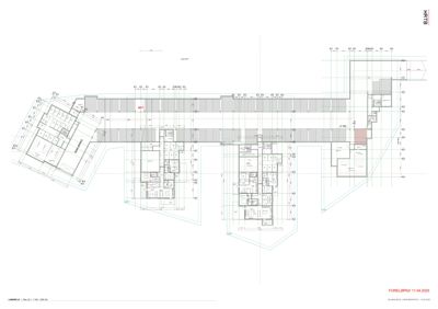 Etasjeplan eller romfordeling for en bygning, med romnavn og mål.