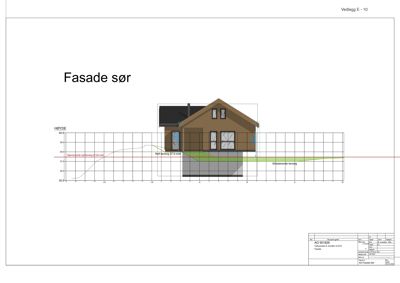 Fasadetegning (opprikk) av en bygning sett fra sør, med høydekurve og grunnvannsnivå.