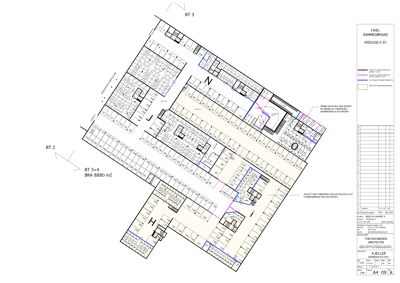 Etasjeplan eller plantegning som viser romfordeling, vegger og areal for et bygg.