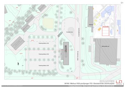Situasjonsplan som viser tomtens topografi, eksisterende og planlagt bebyggelse (parkering, paviljonger, Melhushallen), vegnett og vegetasjon.