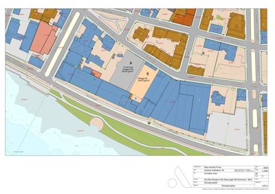 Situasjonsplan som viser bygningers plassering i forhold til gater, vann og naboeiendommer.
