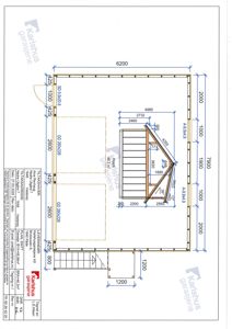 Plantegning som viser romfordeling, dimensjoner og plassering av en garasje og et tilhørende rom.