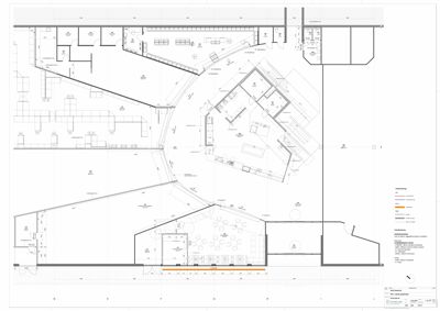 Etasjeplan som viser romfordeling, møblering og innvendige vegger i et bygg.