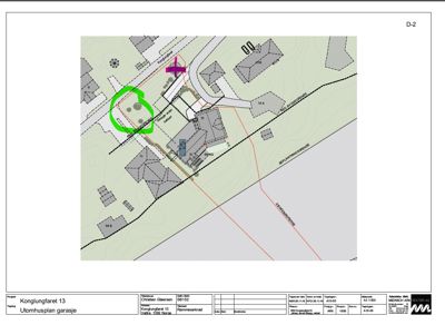 Situasjonsplan som viser tomtens beliggenhet, nabolag (hus 15A, 15B), veier og garasjeplassering.