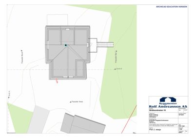 Etasjeplan (Plan 2. etasje) som viser romfordeling, fasader og situasjon for bygningen på Strålsundveien 10.
